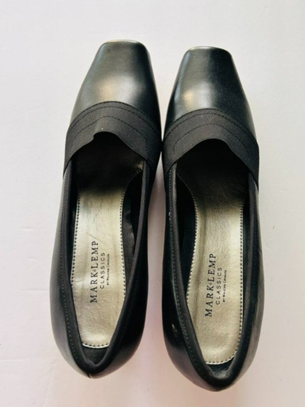NWT Mark Lemp Classics Black Pumps, Size 8M